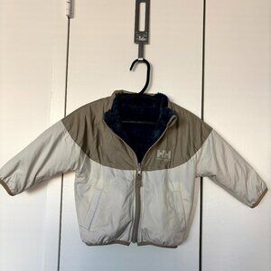 Helly Hansen Reversible Jacket for Toddlers – Beige/Navy (Size 90 / 2T)